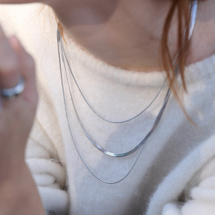Matilde - Collier à triple chaîne en acier inoxydable