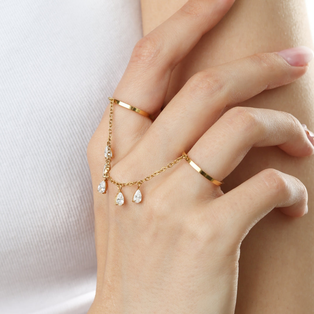 Aven – bague cristal et chaîne en acier inoxydable, or | Timi of Sweden