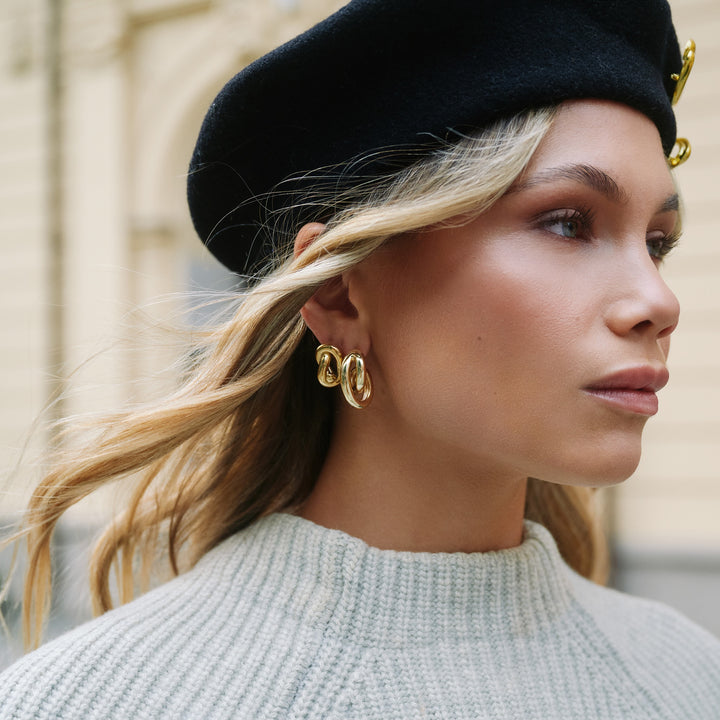 Rosa – knot earrings in stainless steel, silver | Timi of Sweden