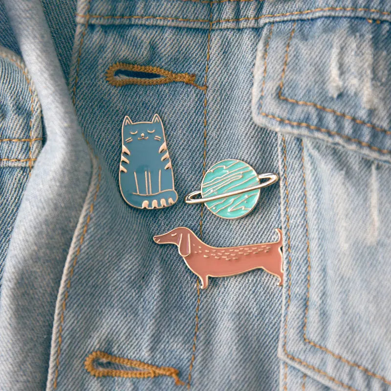 ENAMEL Pin, Planet