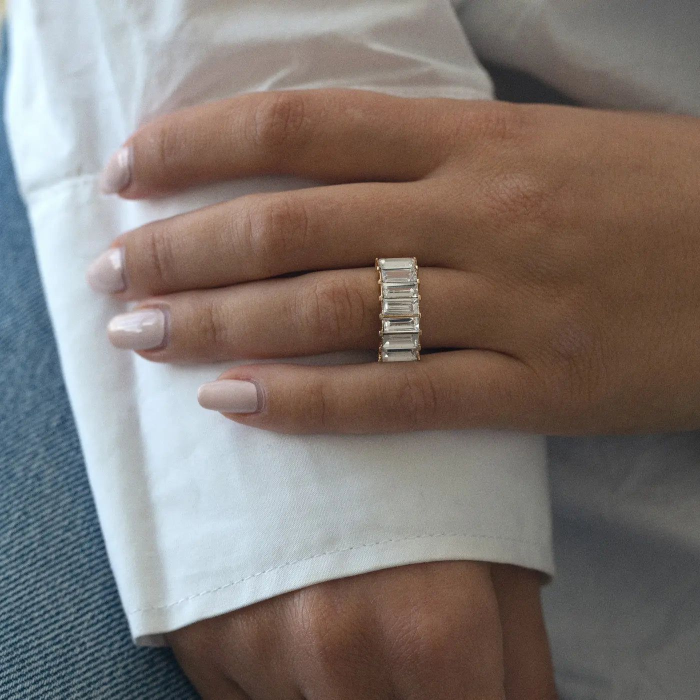 Ring with Crystal - White