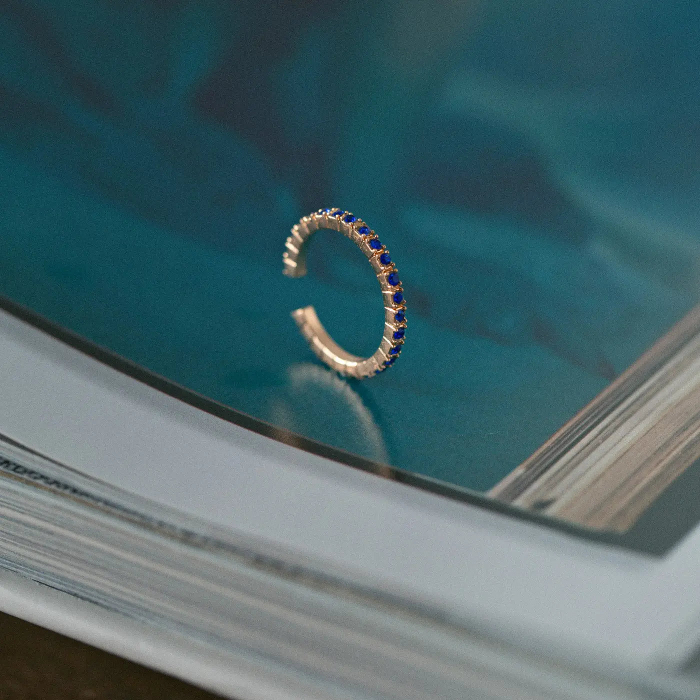Ayla - Blauwe kristallen ring